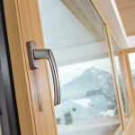 energieeffiziente-holzfenster-waerme-stil-und-natuerlichkeit.webp.webp